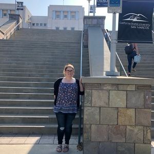 Meet your Posher, Lauren